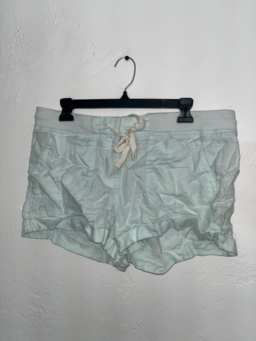 100% Linen Lou & Grey light blue drawstring shorts Women’s Medium with Pockets